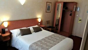 Nouvel Hotel (Rue Lecourbe, 50), hotel