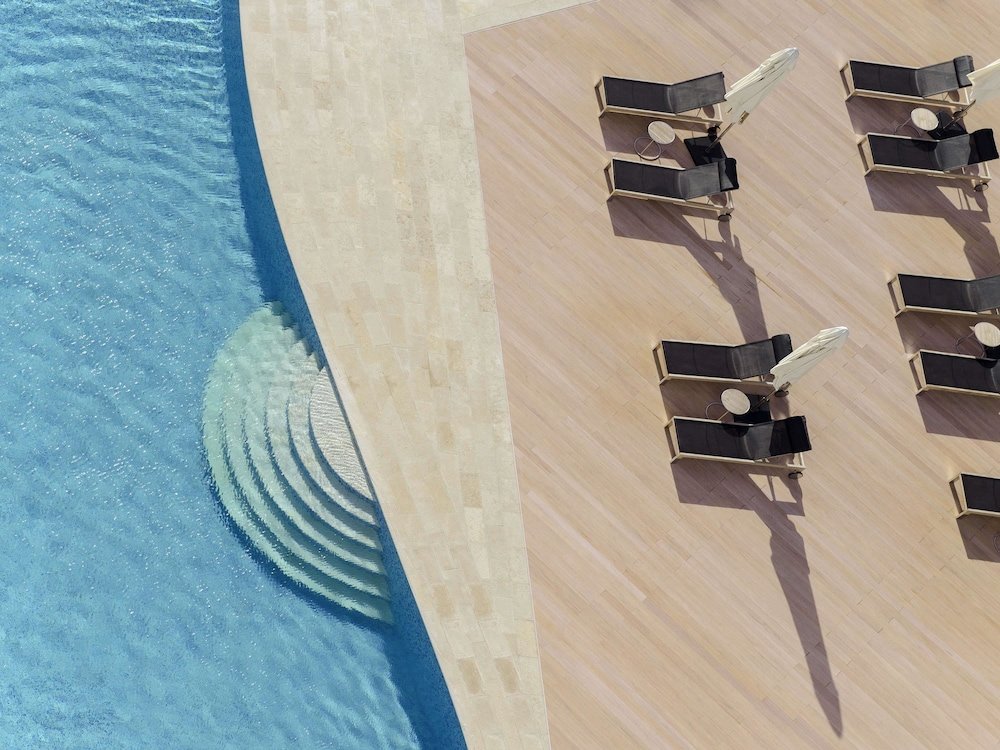 Фото Clifton International Hotel