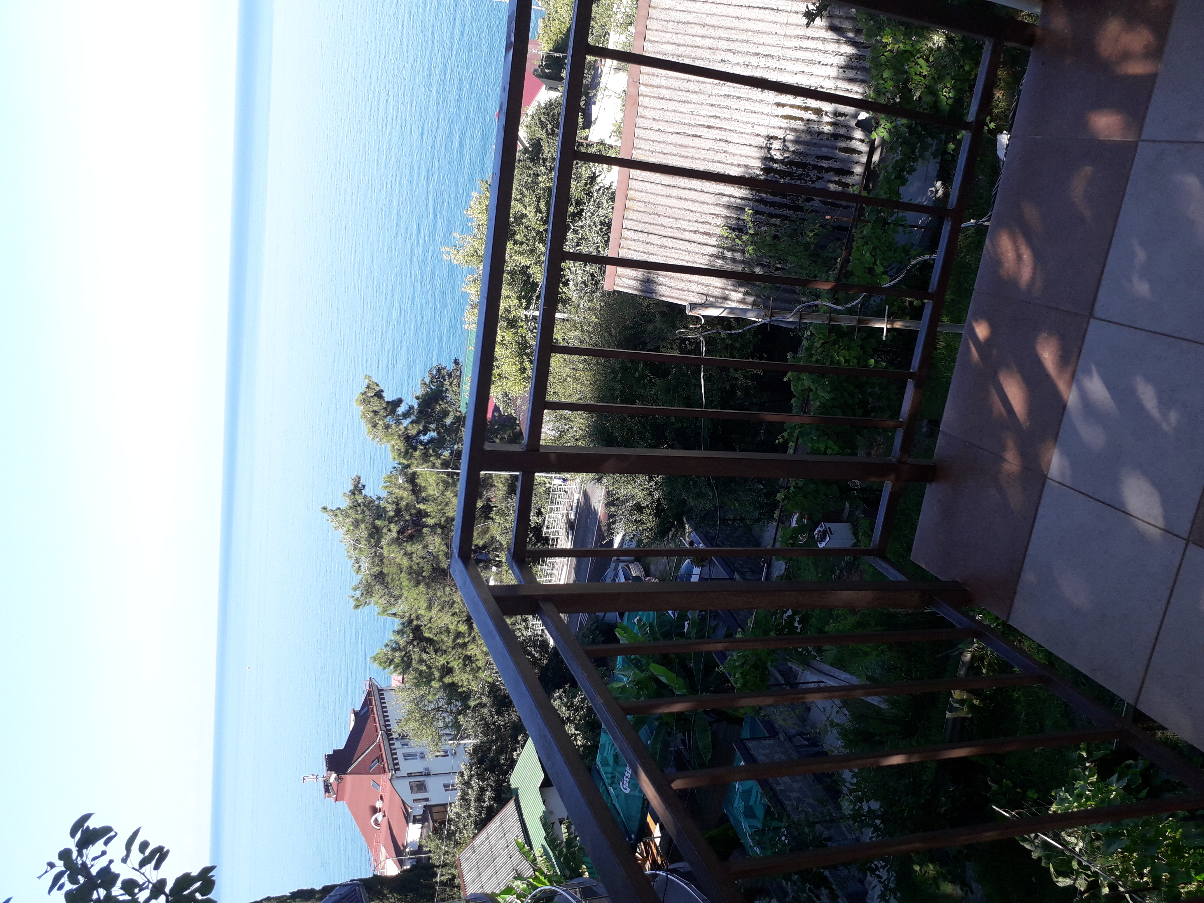 Фото Лазурный