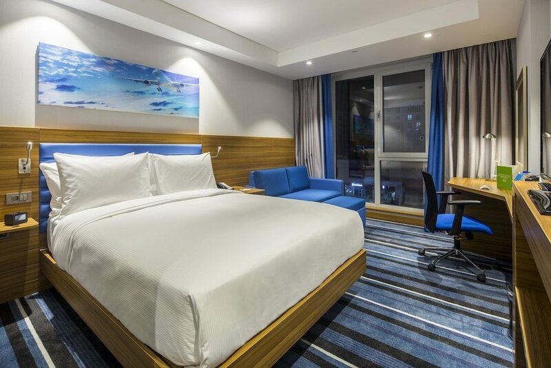 Гостиница Hampton by Hilton Istanbul Kurtköy в Пендике