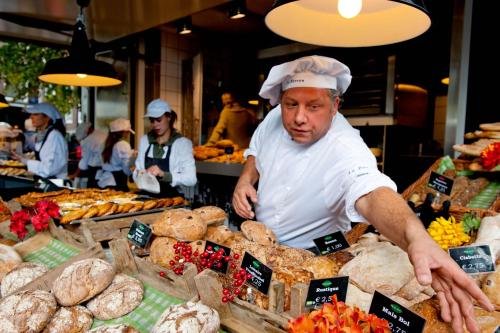 Фото Authentic West Apartment