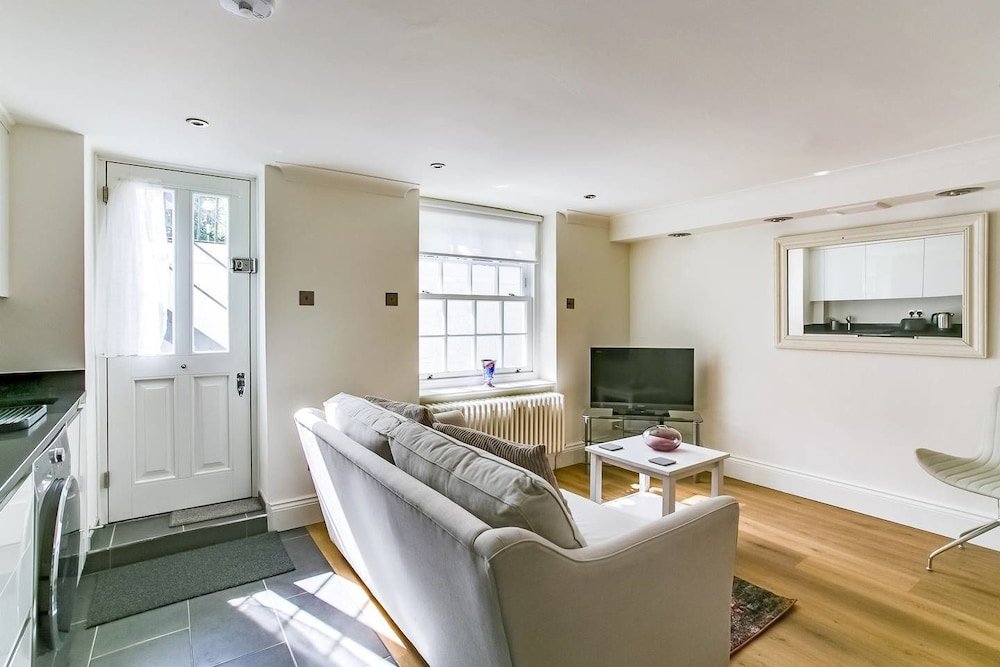 Фото Lovely 1 Bedroom Home W/patio - 4 Guests!