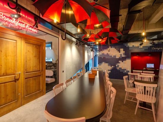 Фото Meininger Hotel Bruxelles Gare Du Midi