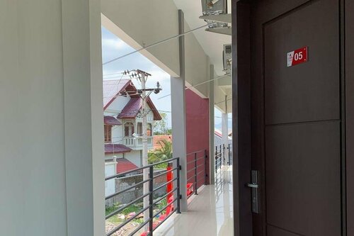 Гостиница RedDoorz Syariah near Universitas Syiah Kuala Aceh в Банда-Ачехе
