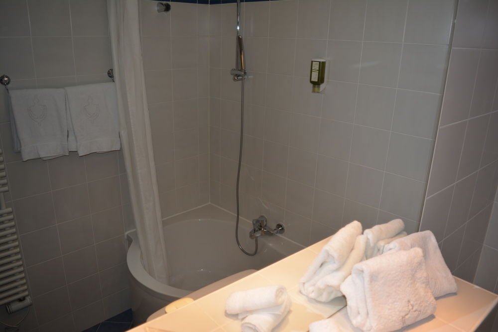 Фото Hôtel de la Couronne