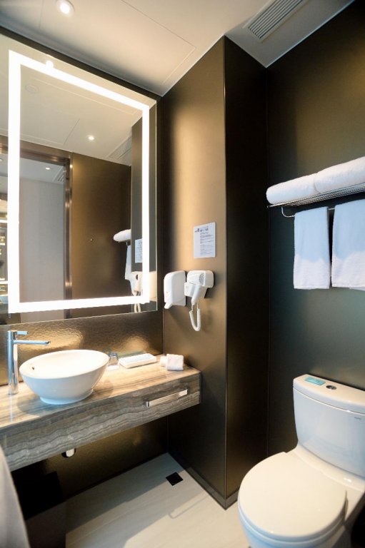 Фото Holiday Inn Express Hong Kong Kowloon Cbd2