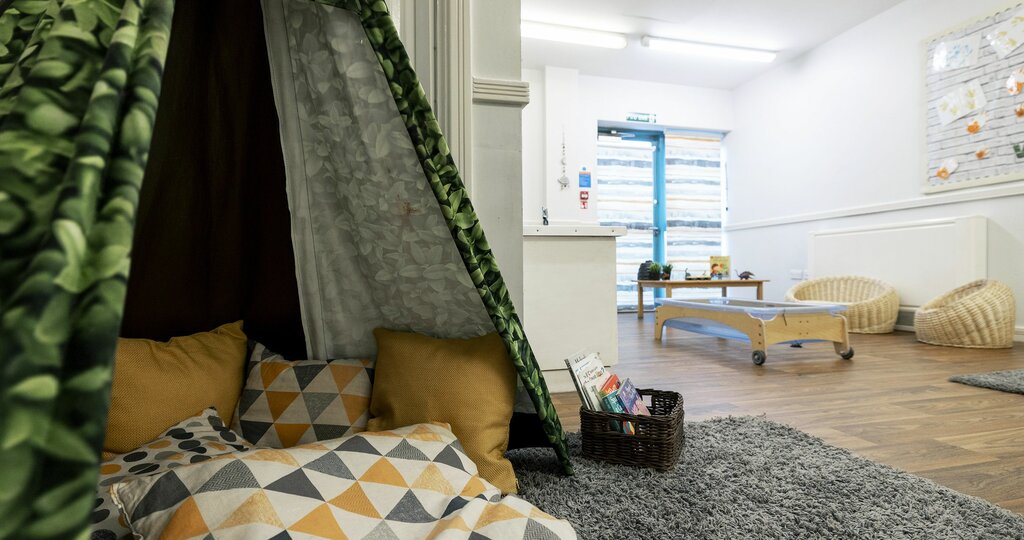 Kindergarten, nursery Busy Bees at Chafford Hundred, England, photo