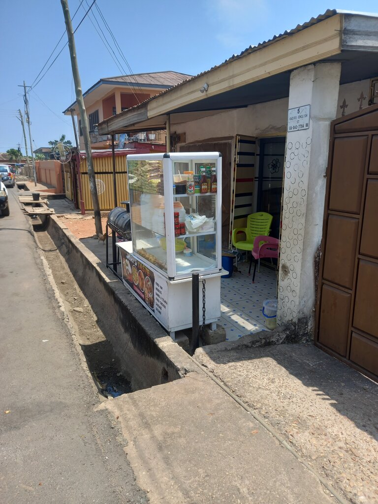 Fast food Riris taste, Accra, photo