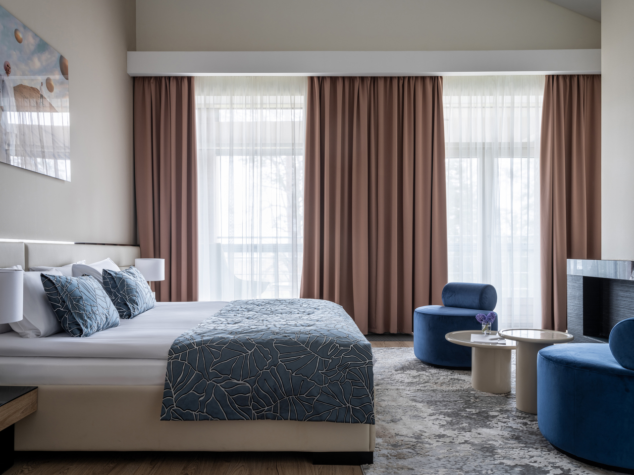 Фото отеля 1