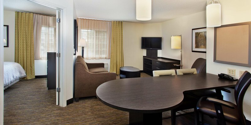 Гостиница Sonesta Simply Suites Denver West Federal Center в Лейквуде