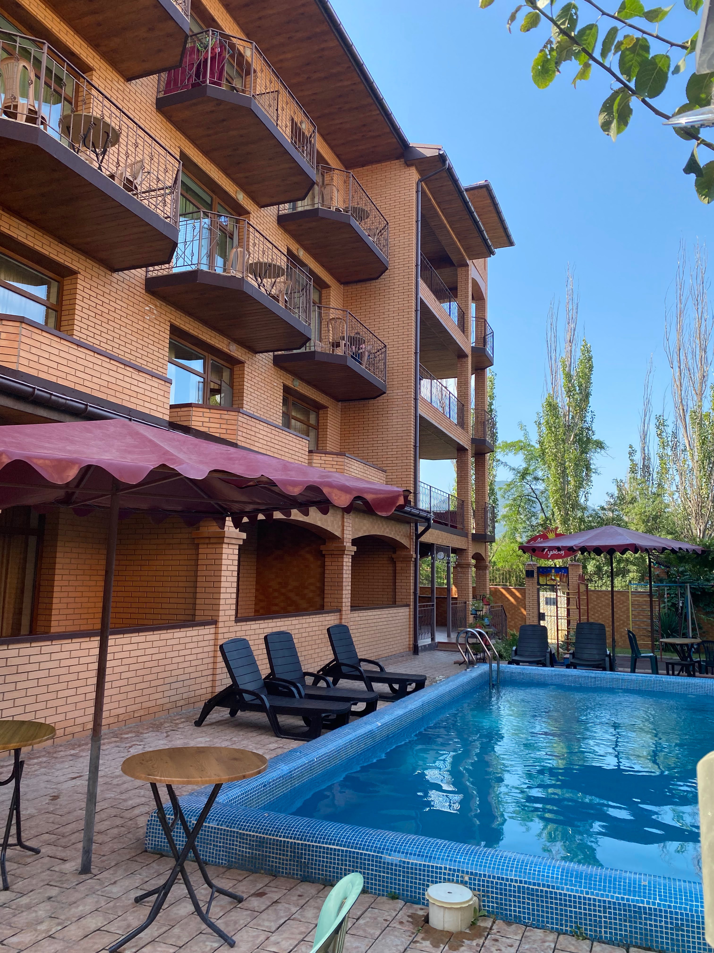 Фото отеля 1