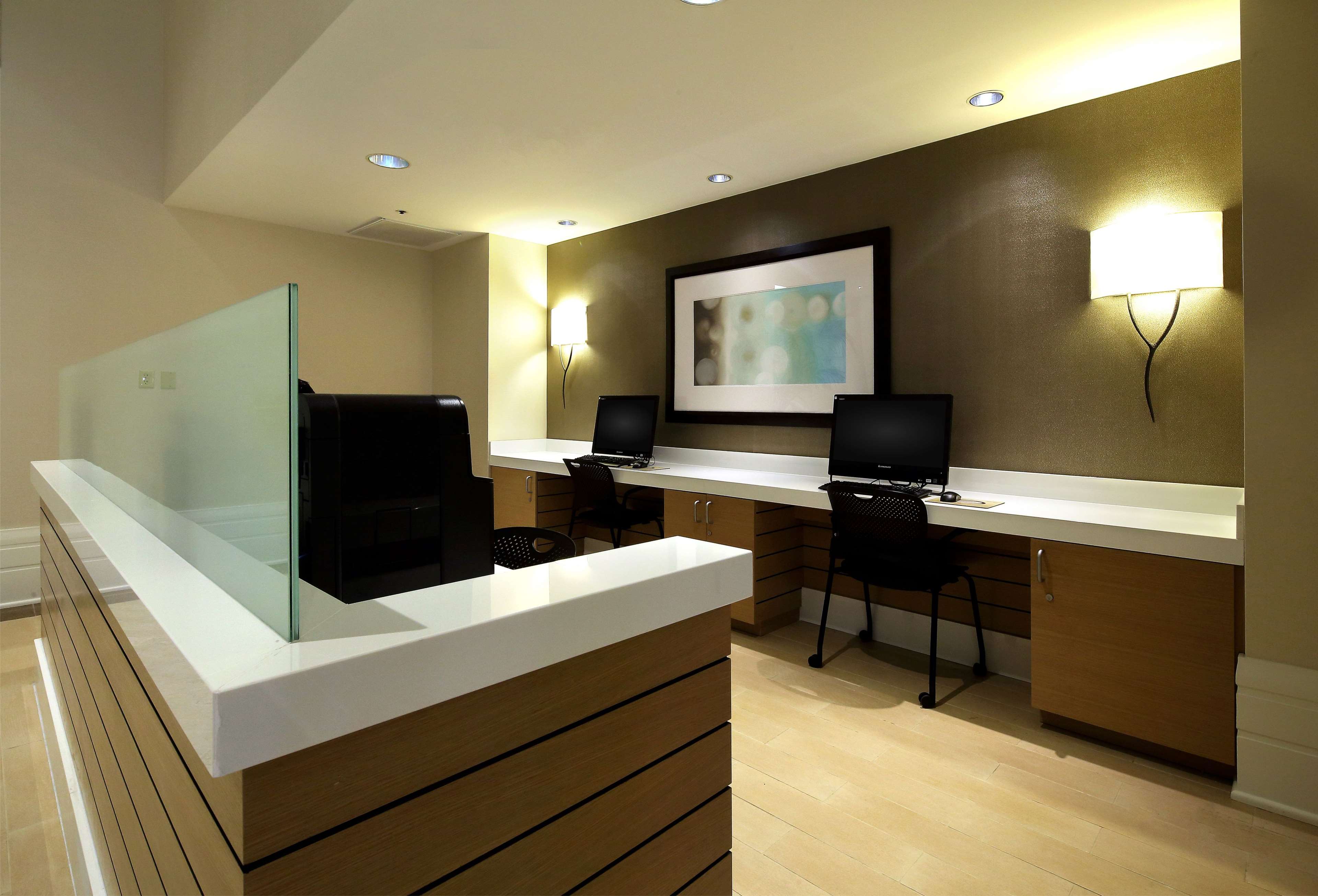 Фото Sonesta Redondo Beach & Marina