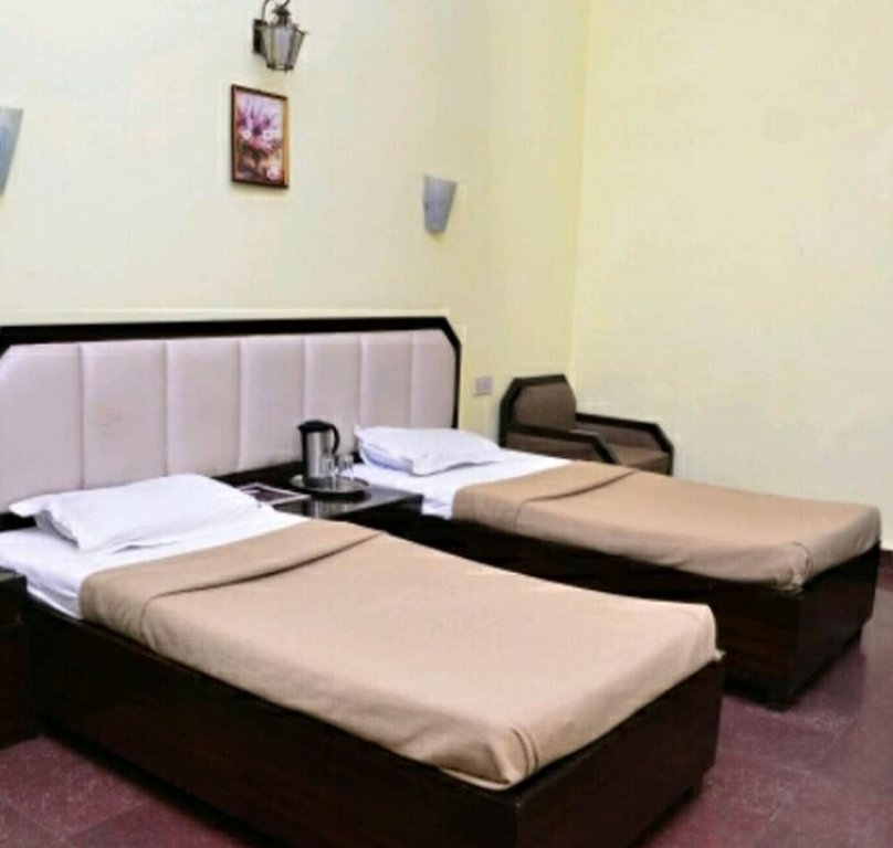 Фото Hotel Bengal Lodge