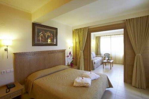 Гостиница Atlantis Beach Hotel в Ретимноне