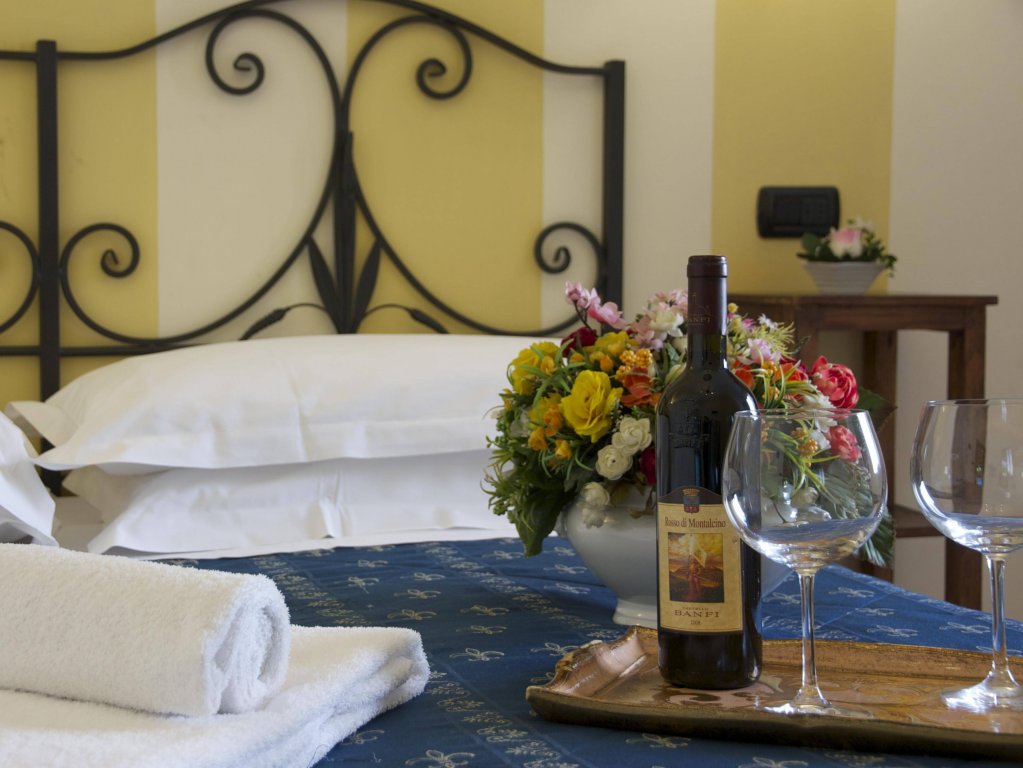 Фото Hotel Ungherese