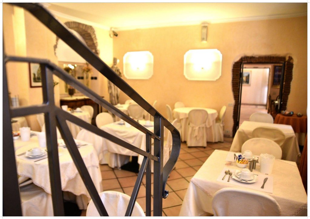 Фото Hotel Julia