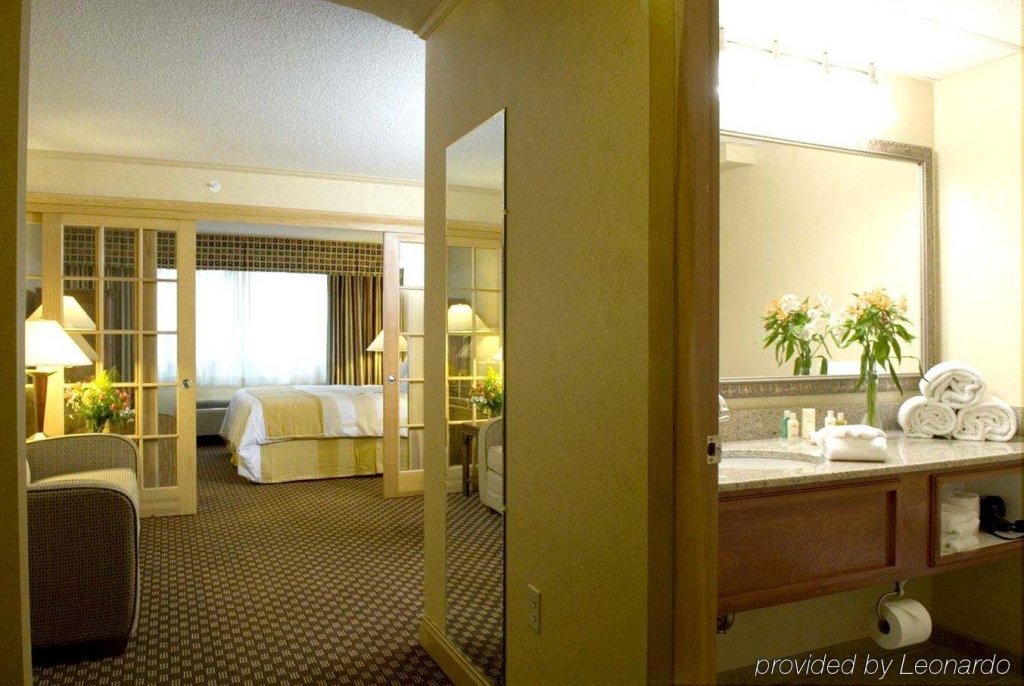 Фото Radisson Hotel Providence Airport