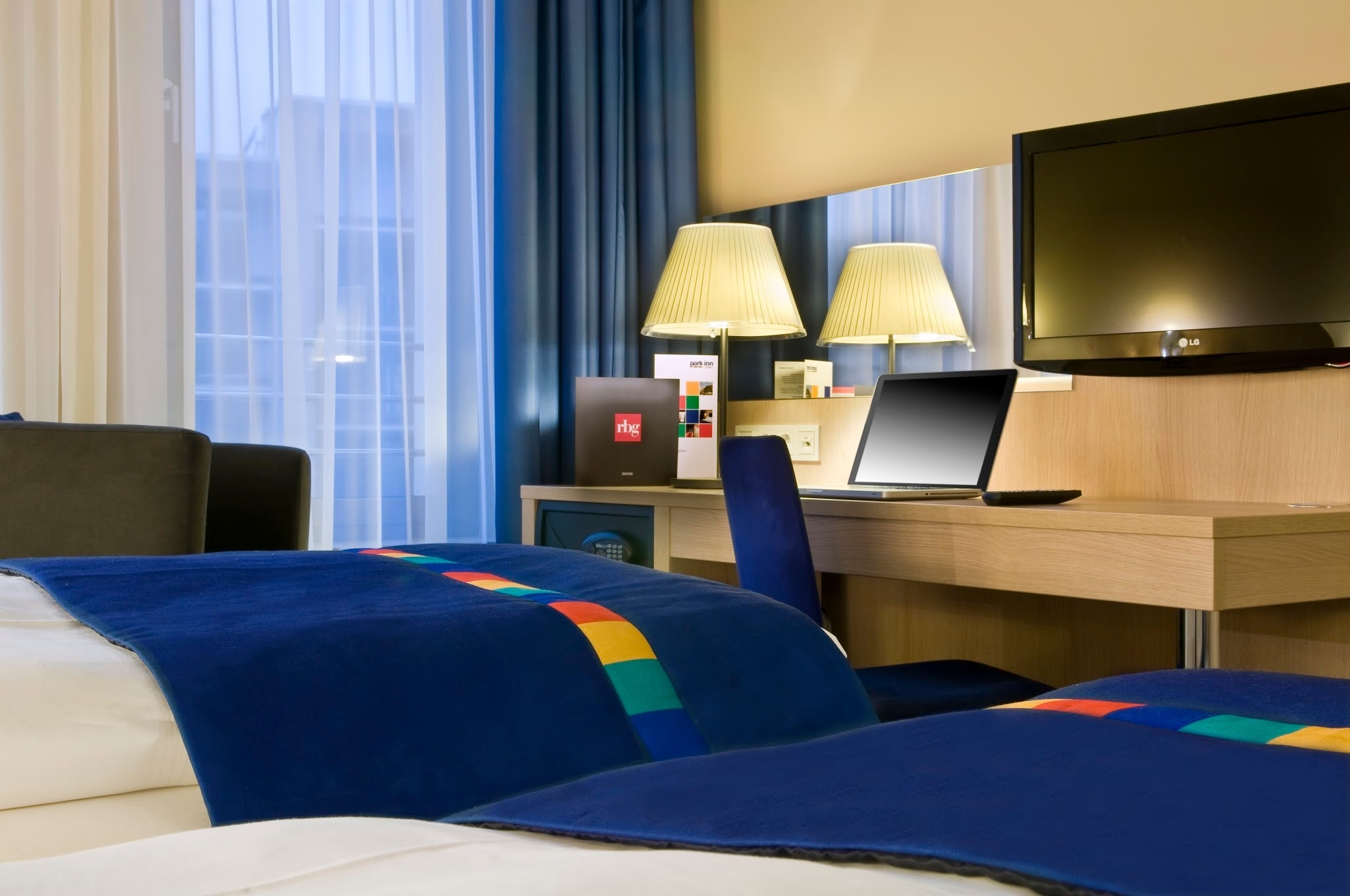 Фото Park Inn by Radisson Stuttgart