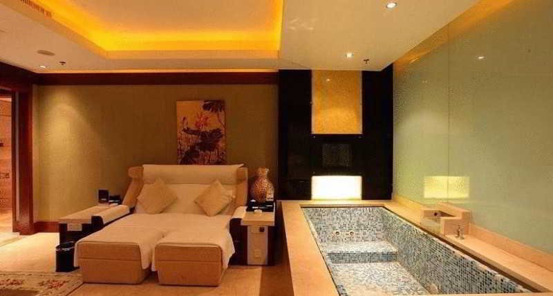 Фото Nanjing New Century Hotel