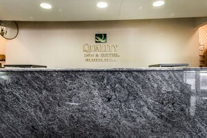 Гостиница Quality Inn & Suites Fairview