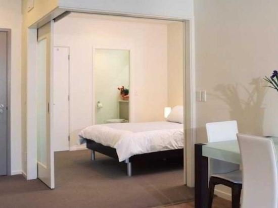 Фото Quest Wellington Serviced Apartments