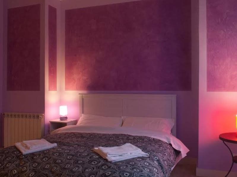 Фото Trevi Fountain Guesthouse