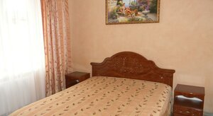 De Lux (Vinnytska Region, Khmilnyk), hotel