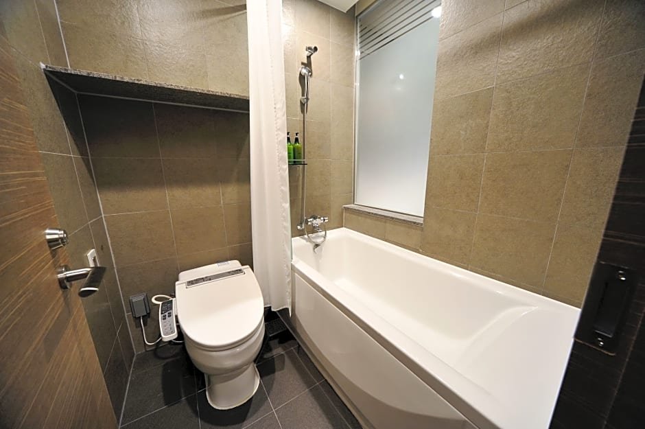 Фото Dormy Inn Premium Seoul Garosugil