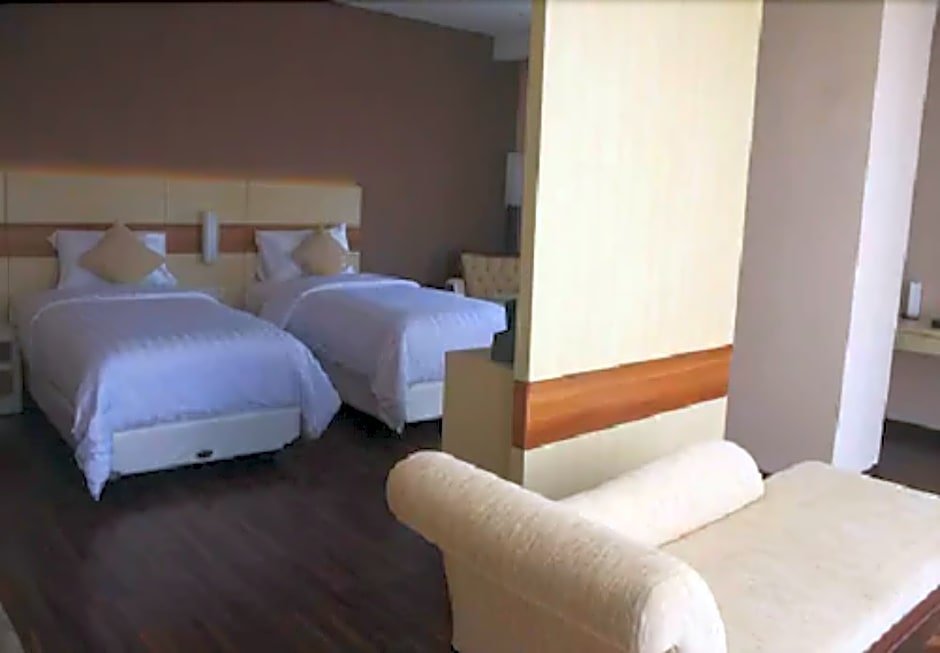 Фото Hotel California Bandung