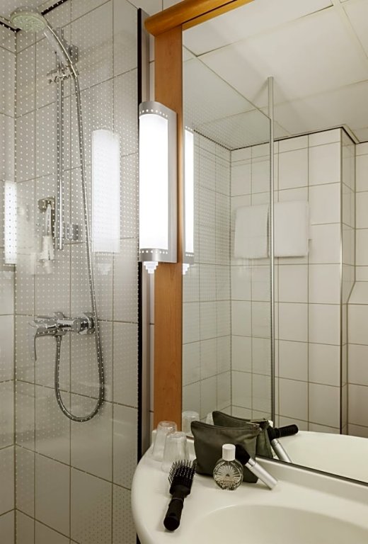 Фото Hotel ibis Schiphol Amsterdam Airport