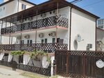 Gostevoy dom Le Ruzo V Gelendzhike (mikrorayon Magilat, Aivazovskogo Street, 10), guest house