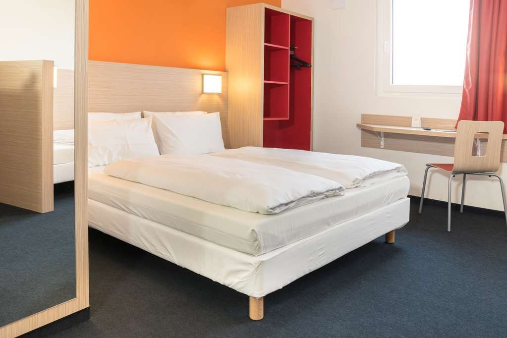 Фото Campanile Limoges Centre - Gare