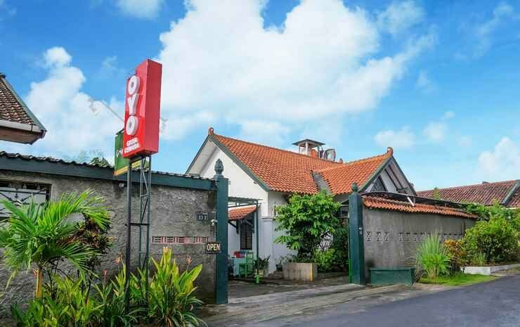 Гостиница Oyo 244 Griya Cemara Homestay