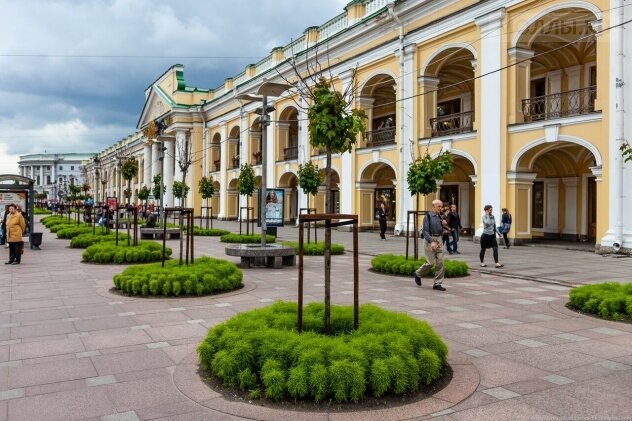 Универмаг Большой Гостиный Двор, Санкт‑Петербург, фото