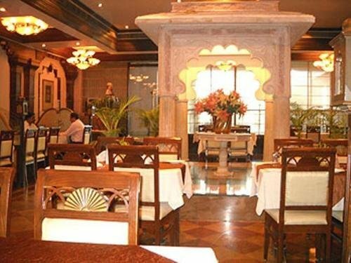 Гостиница Empires Hotel Bhubaneswar в Бхубанешваре