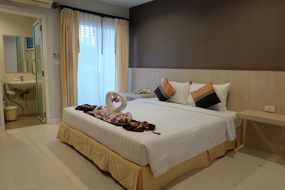 Фото Airport Mansion Phuket