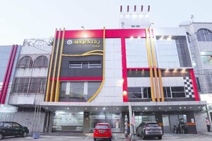 Гостиница Oyo 542 Majestiq Hotel в Паканбару