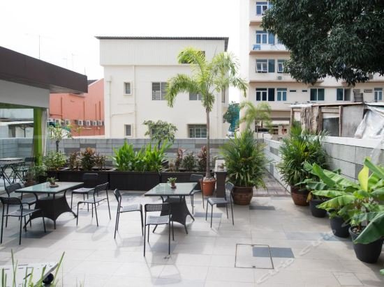 Фото RedDoorz at Aljunied