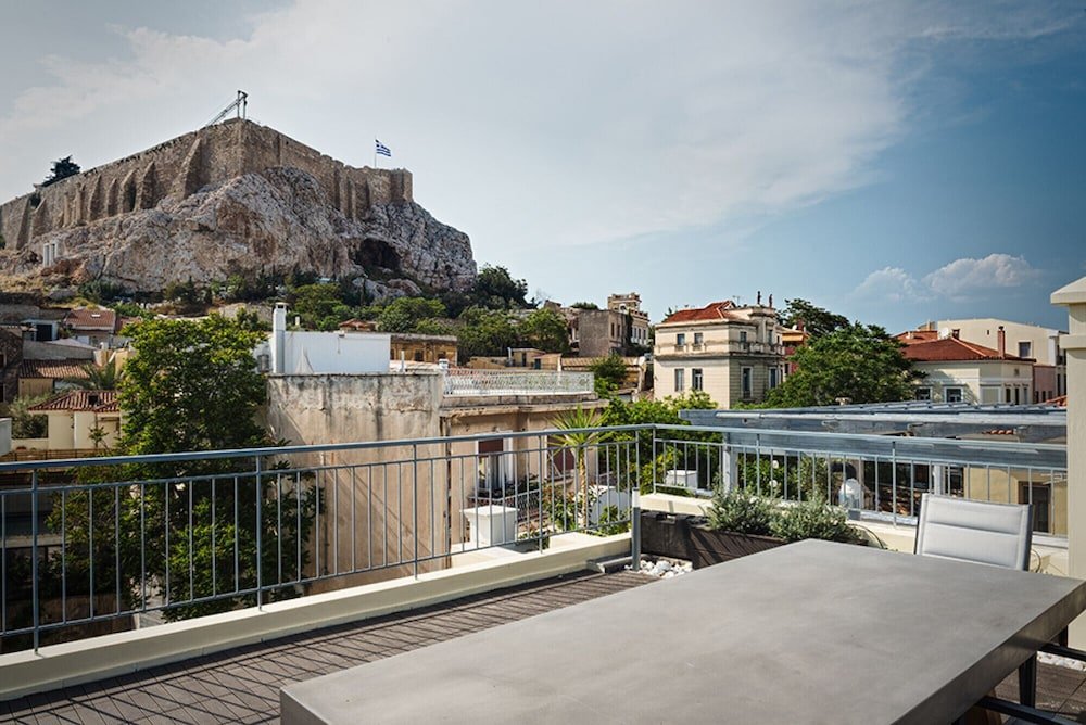 Фото Plaka's Villa with Breathtaking Acropolis View