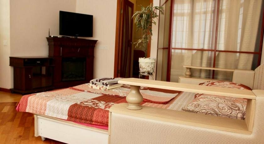 Alojamiento en alquiler diario Luxe apartment on Dmytrivska, , foto