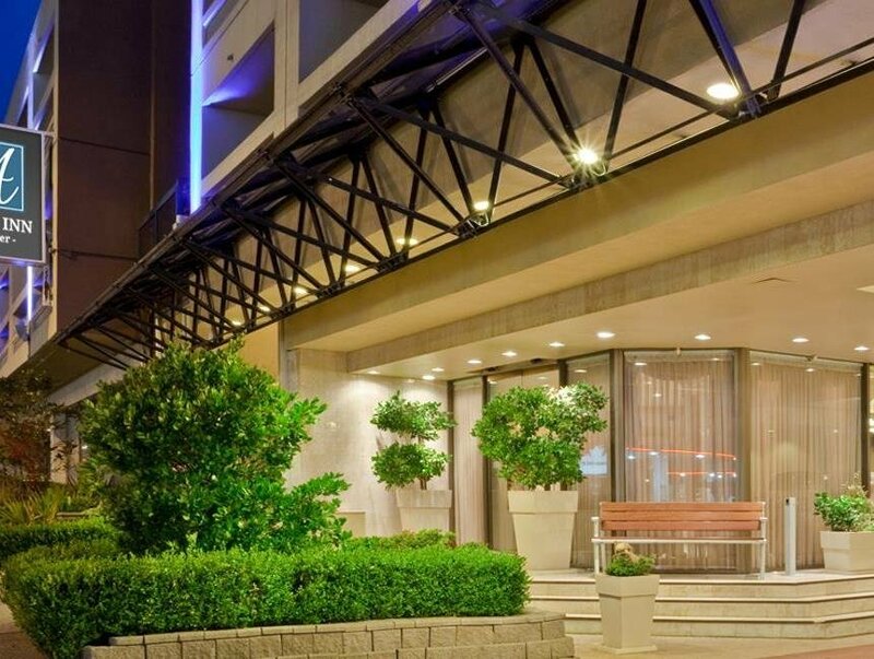 Гостиница Atrium Inn Vancouver в Ванкувере