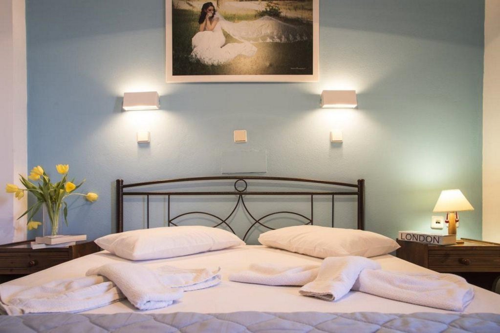 Фото Yiannis Yard Studios & Apartments