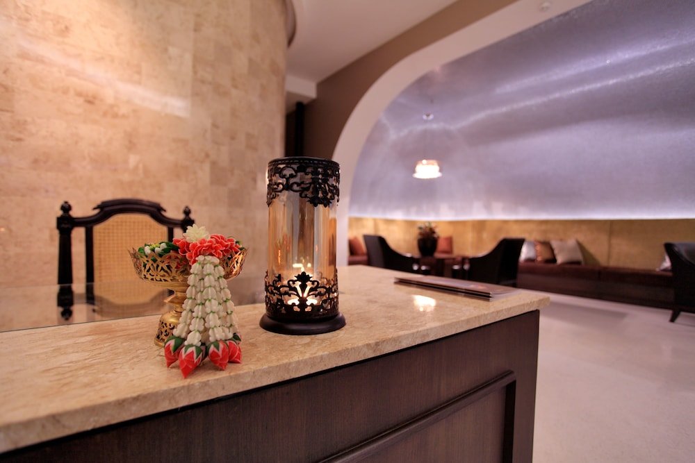 Фото Lit Bangkok Hotel