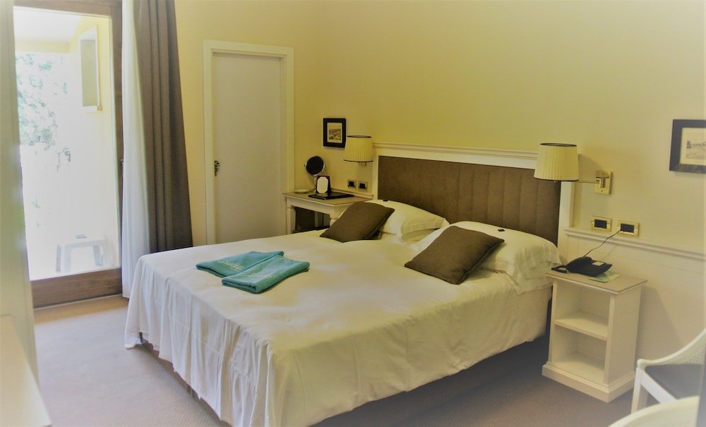 Фото Hotel Garden