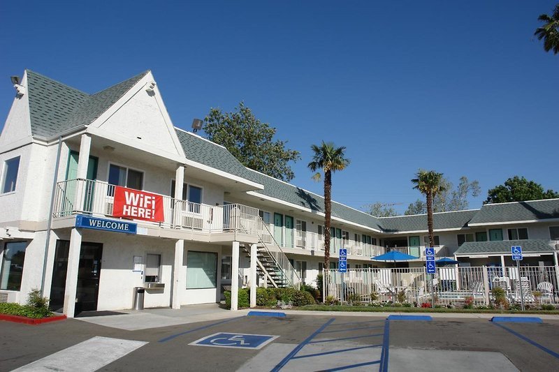 Фото Motel 6 Sacramento, Ca - Central