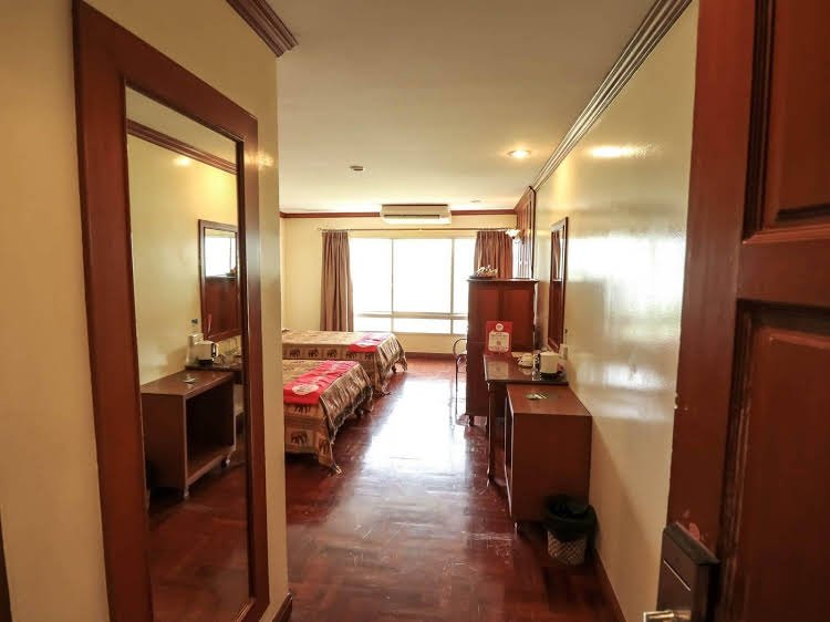 Фото Orchid House