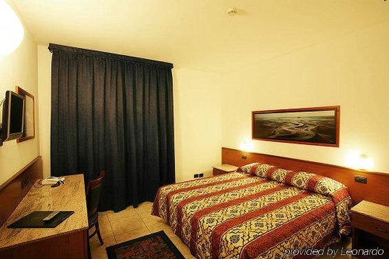 Фото Rivoli Hotel