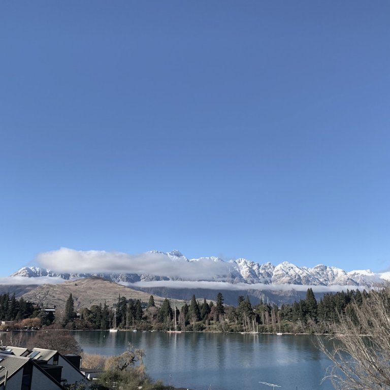 Фото Hotel St. Moritz Queenstown