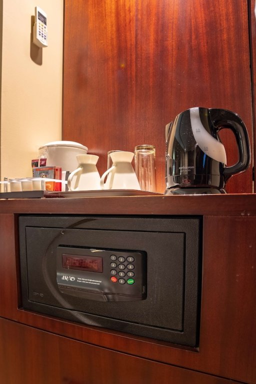 Фото City Lodge Johannesburg Airport, Barbara Road