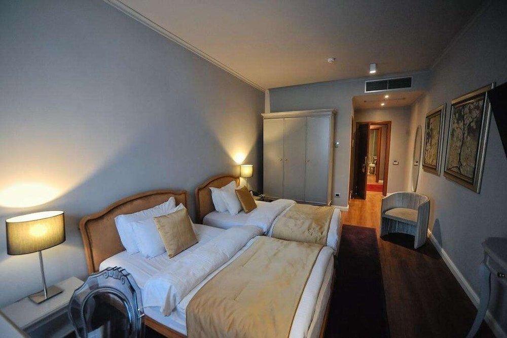 Фото Classic Hotel